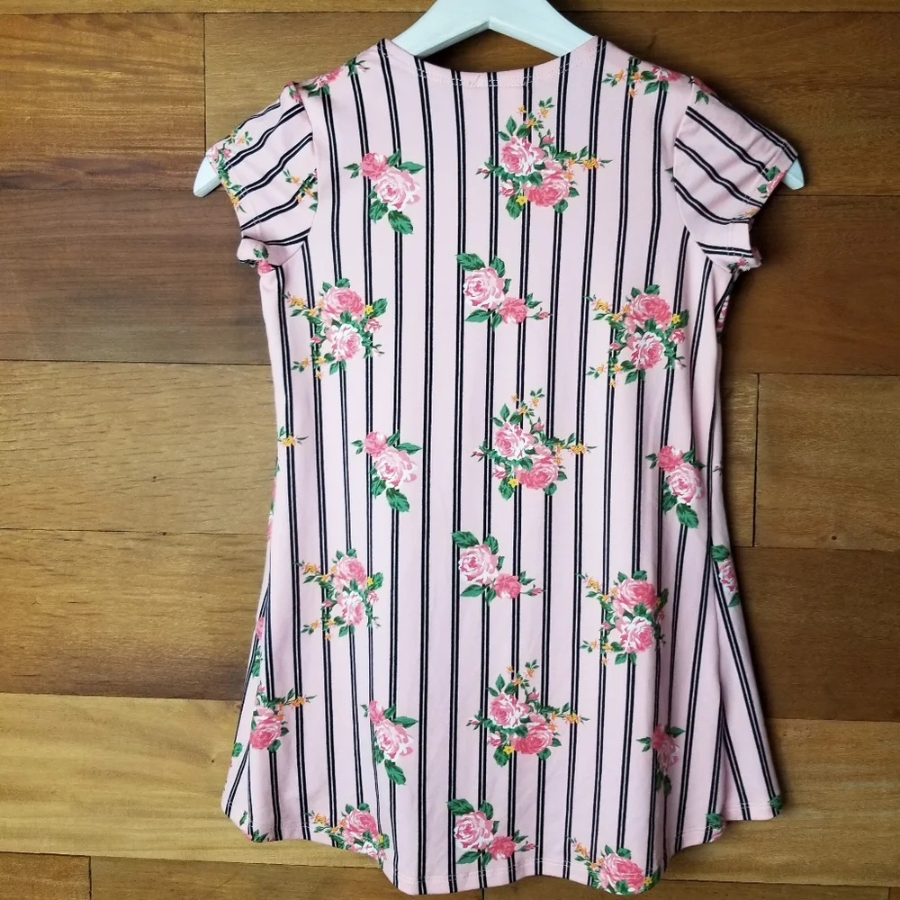 Lily Bleu floral front knot girls top size 8